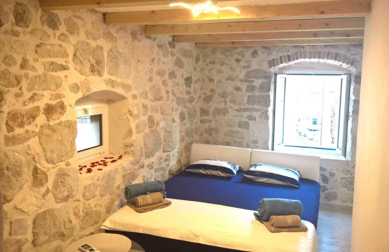 Nanna'S Little Paradise Hvar Town Buitenkant foto